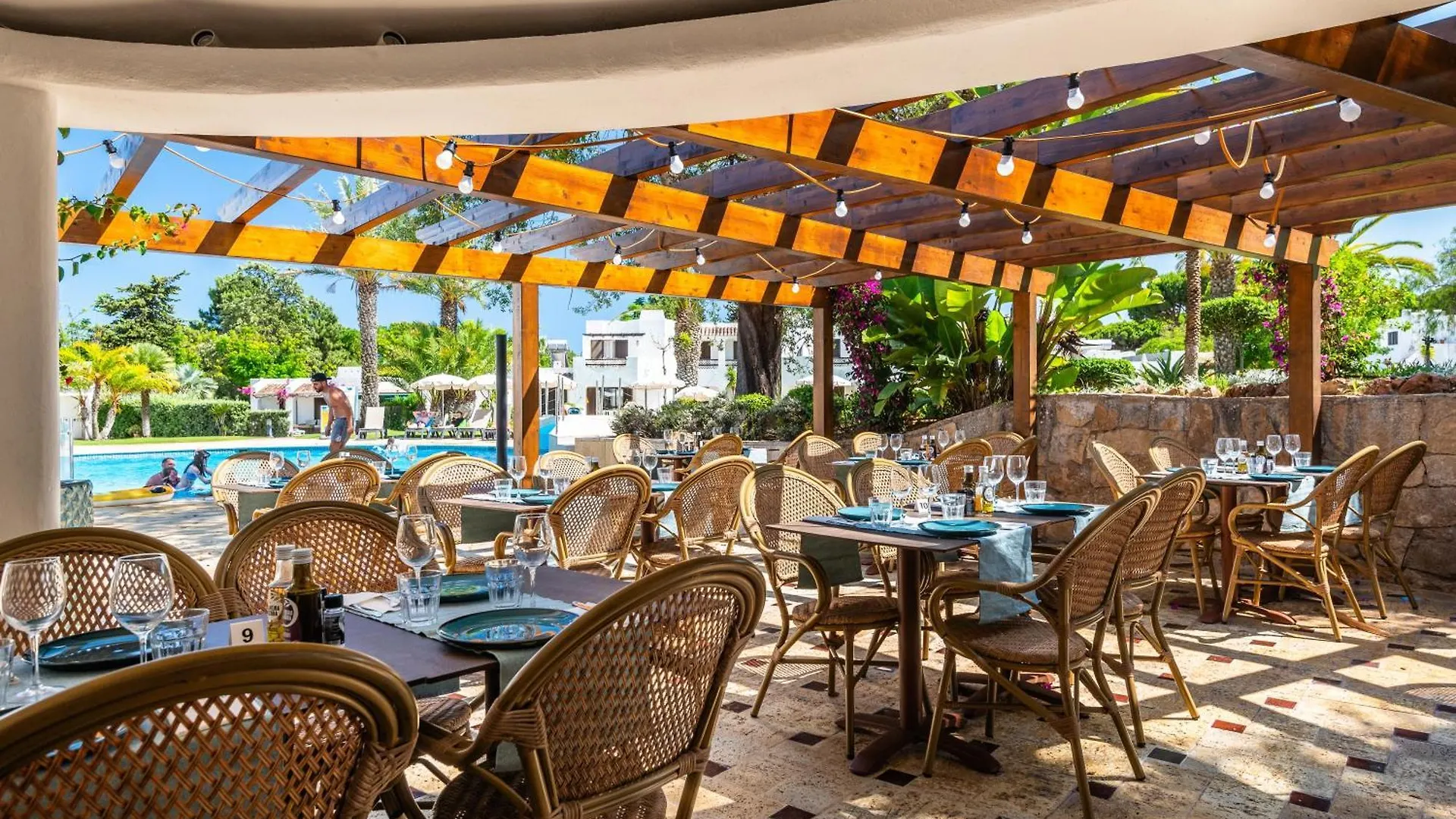 Balaia Golf Village Albufeira 4*,